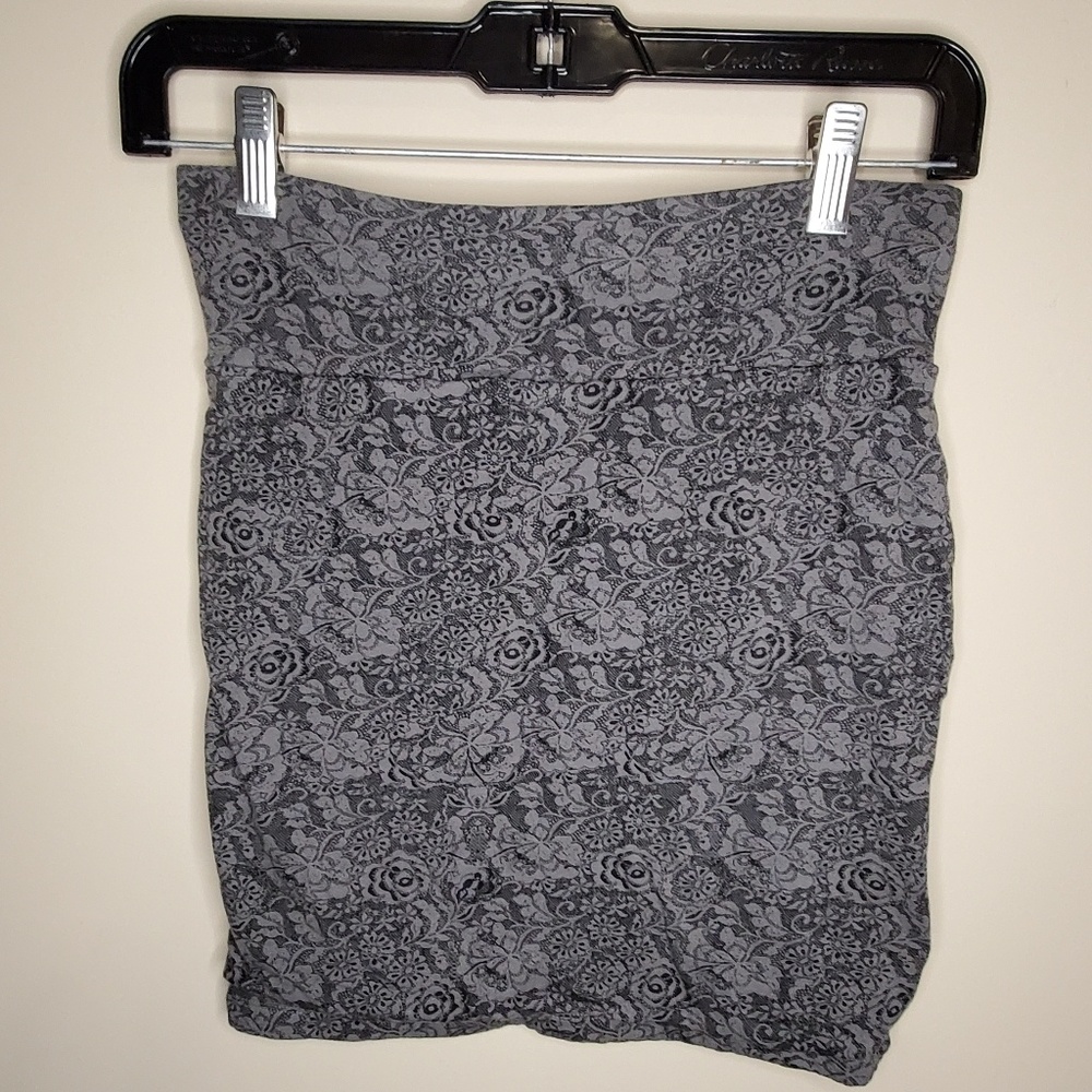 Forever 21 floral print pencil skirt